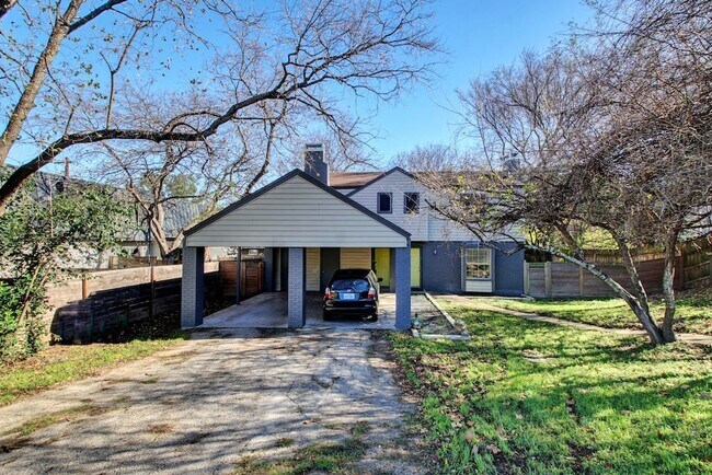 Foto del edificio - 5007 Cottonwood Cir A