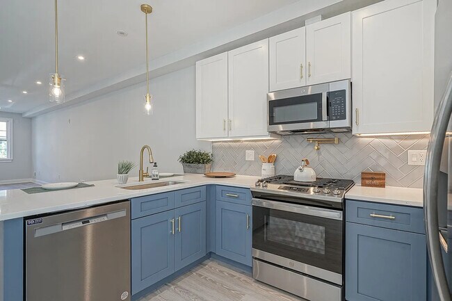 Building Photo - 1222 S 20th St