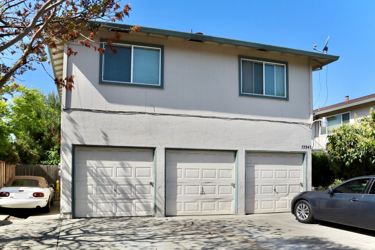Foto principal - 33947 13th St, Union City (Decoto)