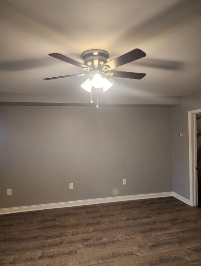 Building Photo - 4 bedroom 2.5 baths Coming Soon!