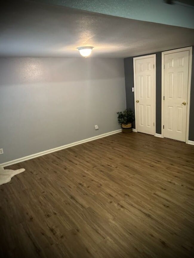 Building Photo - 739 E Ashby Pl