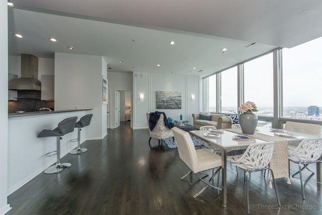 Building Photo - 500 W Superior St