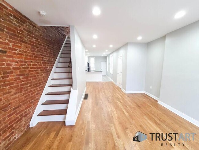 Foto del edificio - 3 bedroom/2 bath House