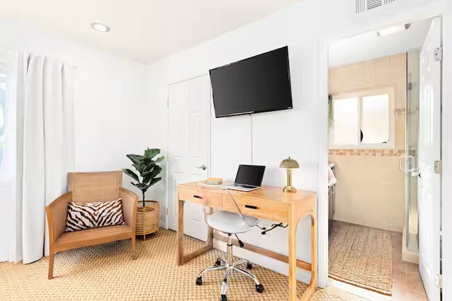 Foto del edificio - 14225 Mango Dr