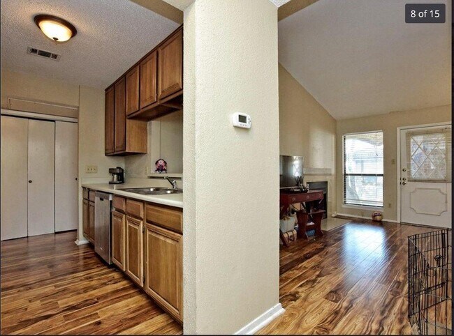 Foto del edificio - 806 W 24th St