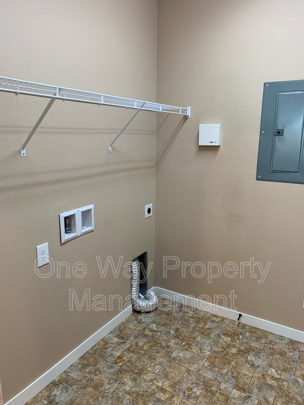 Foto del edificio - 4672 W 20th St