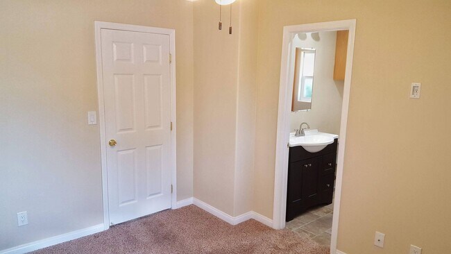 Building Photo - Pacific Western Realty