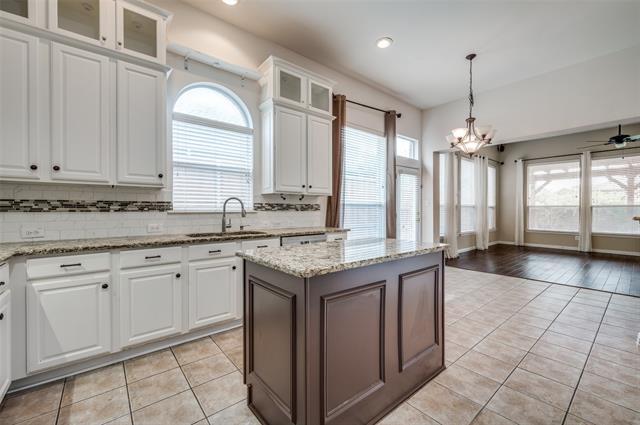 Building Photo - 3615 Jefferson Dr