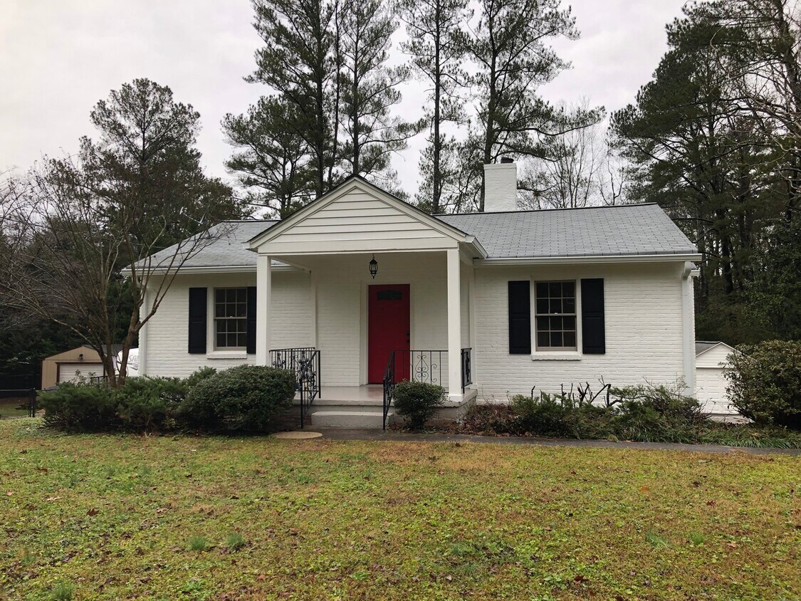 Primary Photo - Updated Bungalow with Easy Access to Emory...