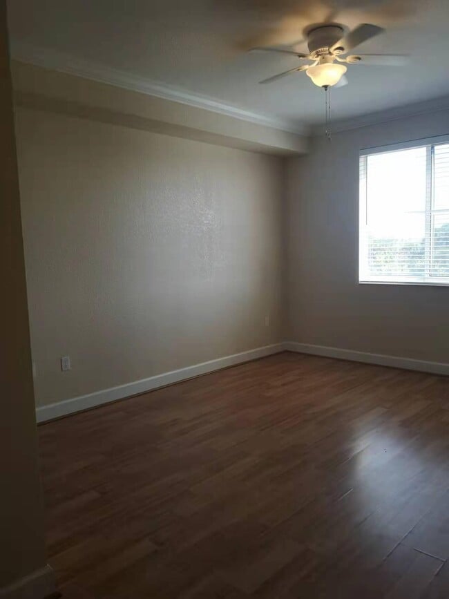 Foto del edificio - 1660 Renaissance Commons Blvd