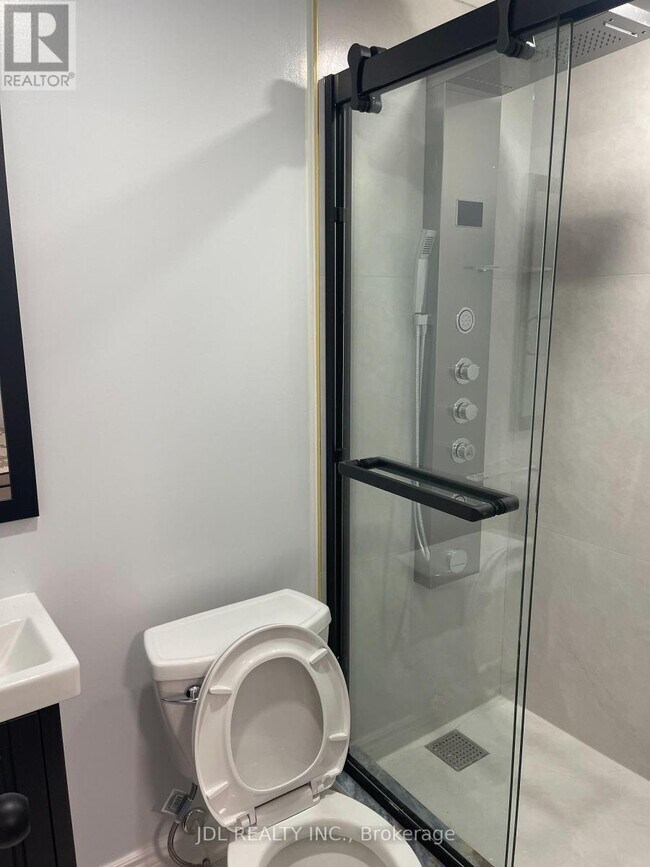 Photo du bâtiment - 30 Lavron Ct