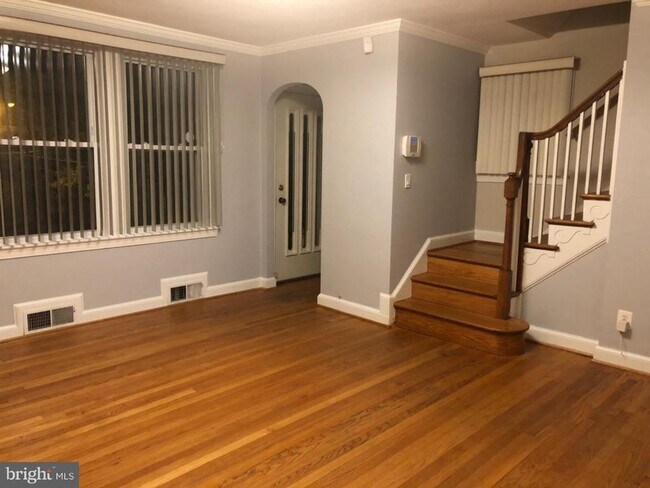 Foto del edificio - 12 Walnut St NW