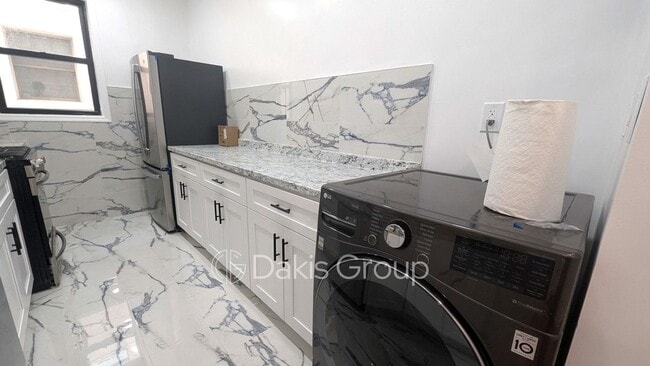 Building Photo - 24-28 35th Street, A
