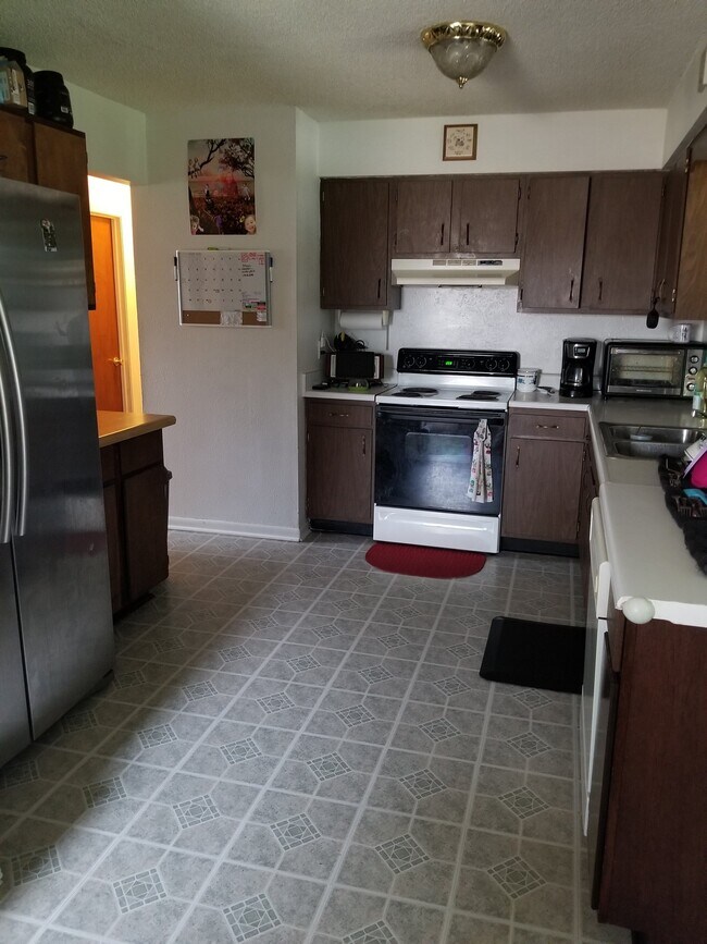 Foto del edificio - 5712 Vestavia Ln