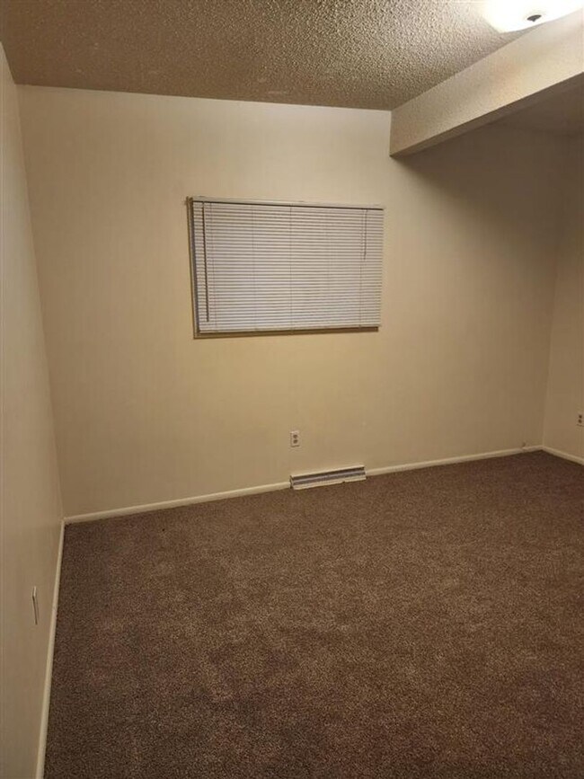 Foto del edificio - Massive - Remodeled 5 bedroom home!!