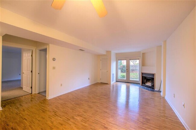 Foto del edificio - 325 Franklin St