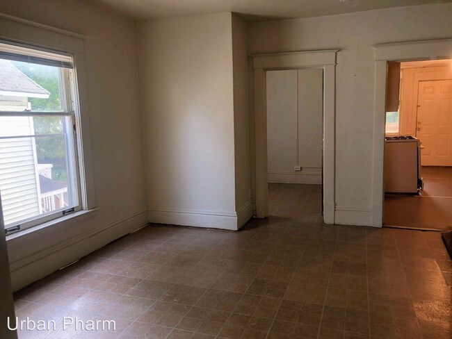 Foto del edificio - 1228 Alpine Ave NW