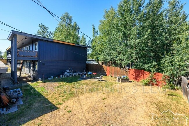 Building Photo - 1807 W 36th Ave