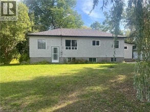 Building Photo - 2065 Maple Grove Rd
