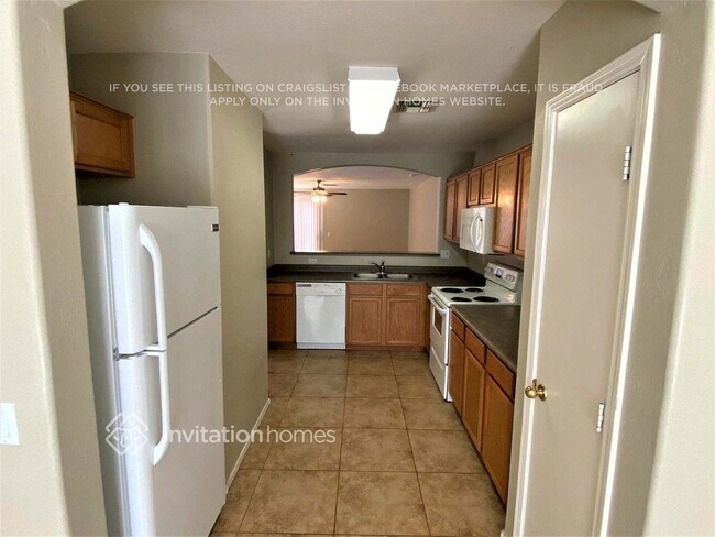 Foto del edificio - 1614 E Harwell Rd