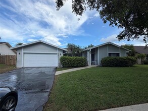 Building Photo - 1360 NW 94th Ave