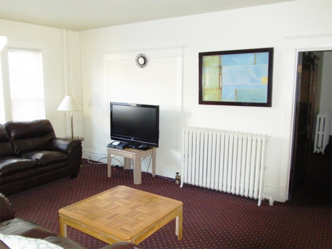 Foto del edificio - 210 6th Ave NW