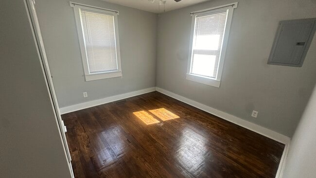 Building Photo - 415 Samuel Moore Pkwy