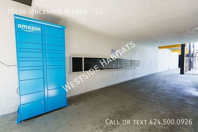 Foto del edificio - 18404 Vincennes - Gorgeous, fully renovate...