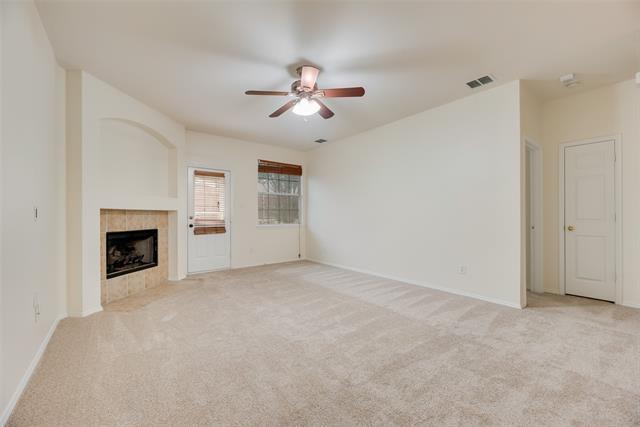 Foto del edificio - 6413 Charles Trail