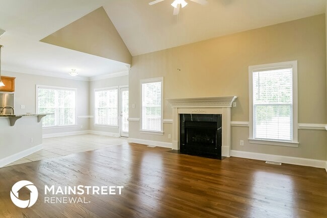 Building Photo - 2010 Wild Iris Dr