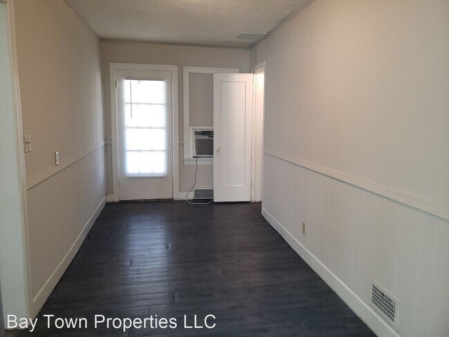 Building Photo - 2 br, 2 bath House - 1504 N Summit #1