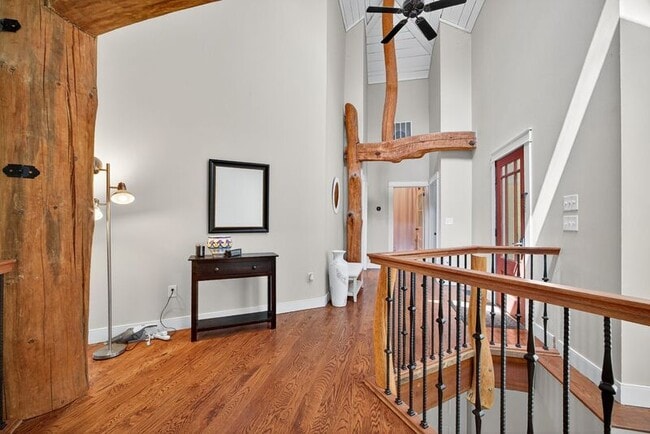 Foto del edificio - 3005 Lonesome Mountain Rd