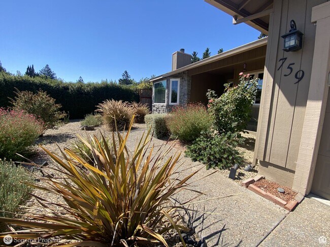 Foto del edificio - 3bd/2ba Single-Level Home - Close to Downt...