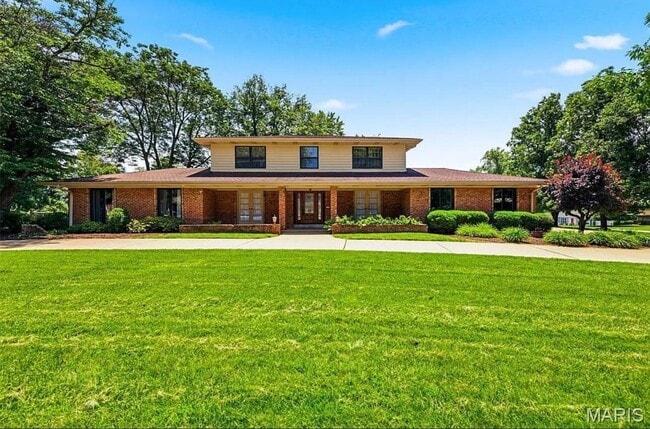 Building Photo - 14196 Cross Trails Dr