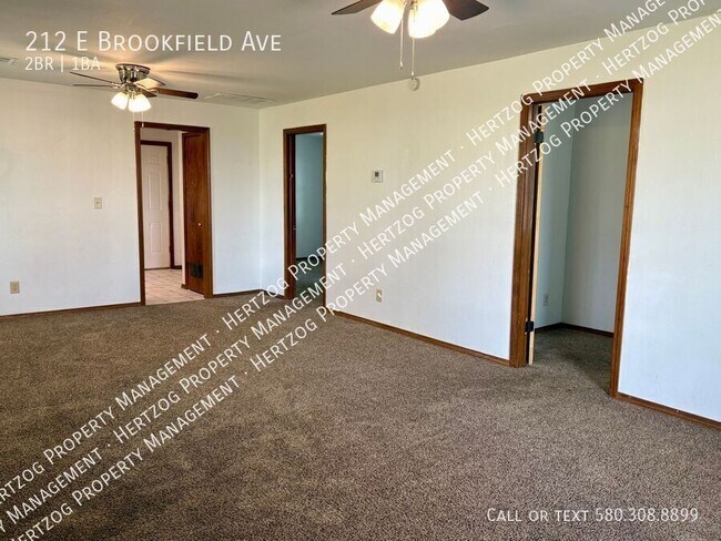 Foto del edificio - 212 E Brookfield Ave