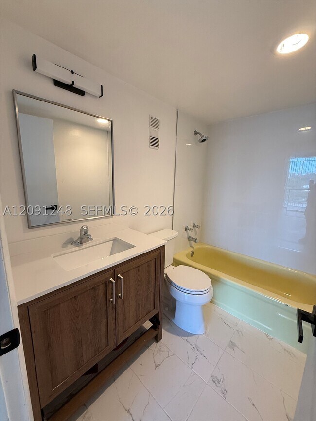 Foto del edificio - 2761 Taft St