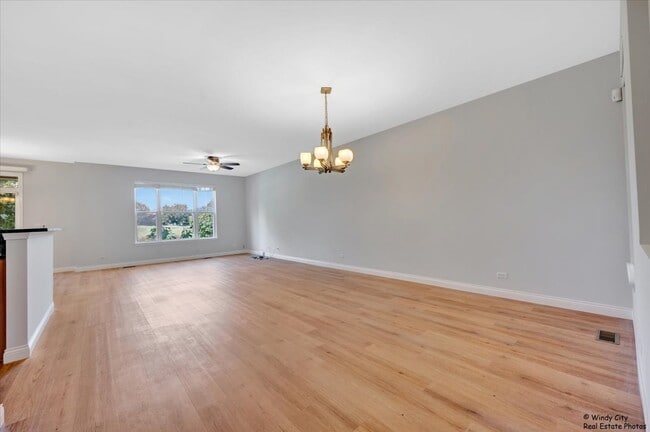 Building Photo - 1848 Crenshaw Cir