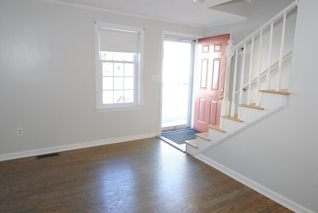 Building Photo - 45 Hawkstead Hollow