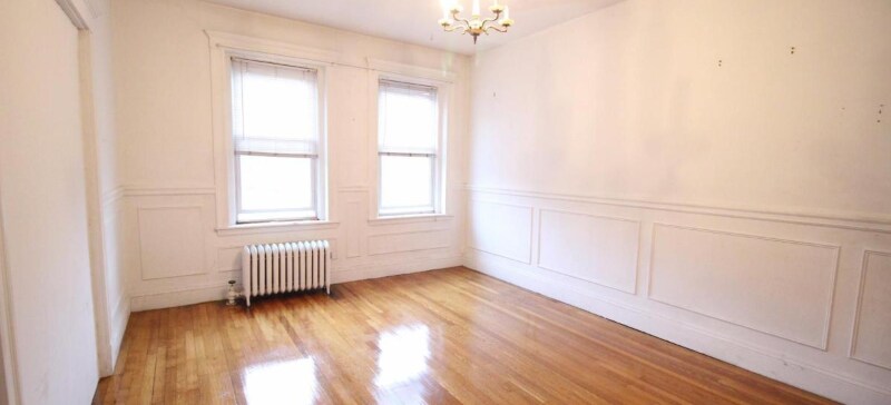 Primary Photo - 724 Washington St