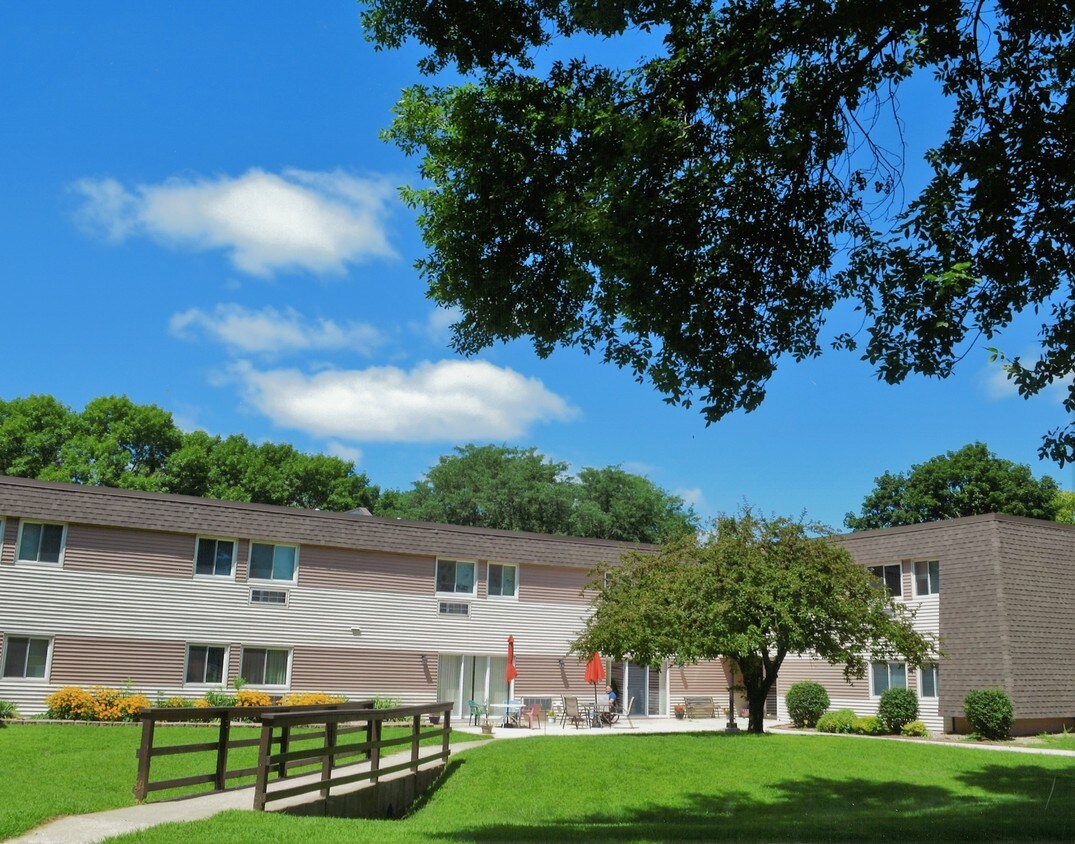 Foto principal - 780 S Pierce Ave