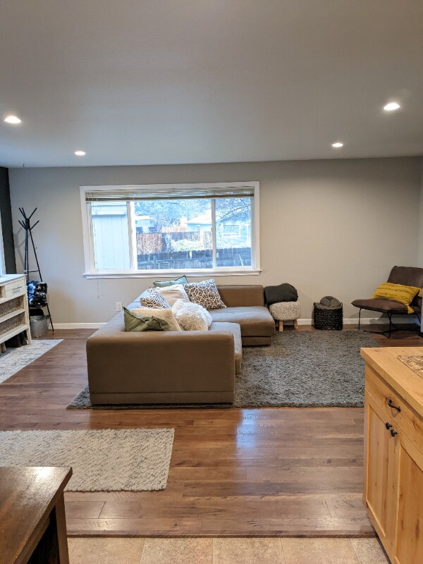 Foto del edificio - 2119 NE Mistletoe Ct