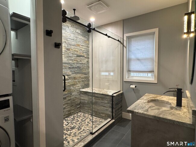 Foto del edificio - 49 Old Town Dr