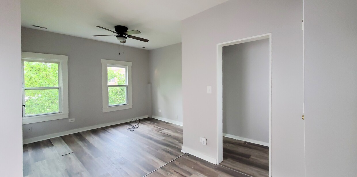 Building Photo - 314 Oneida St