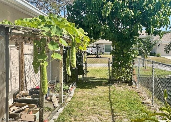 Foto del edificio - 922 SE 26th Terrace