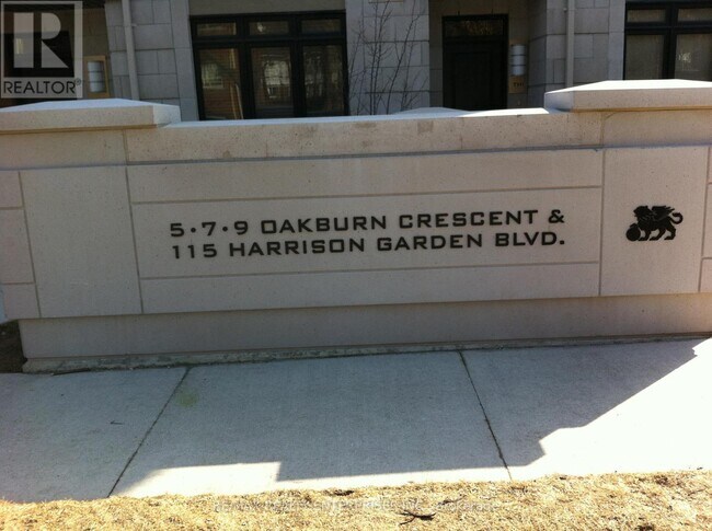 Photo du bâtiment - 5 Oakburn Crescent