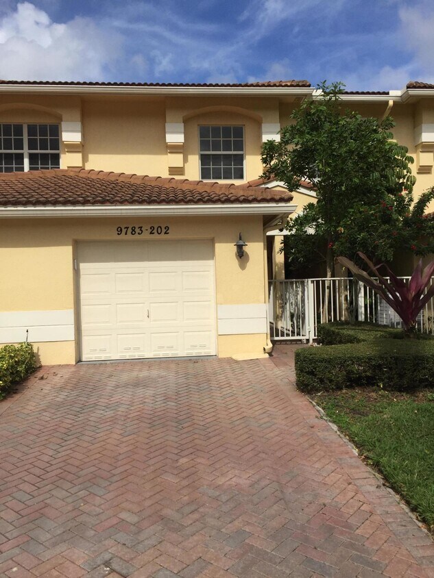 Primary Photo - 9783 Midship Way