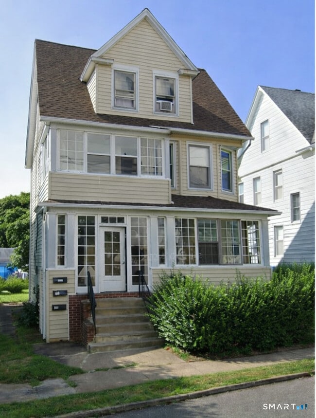 Building Photo - 183 Hawley Ave