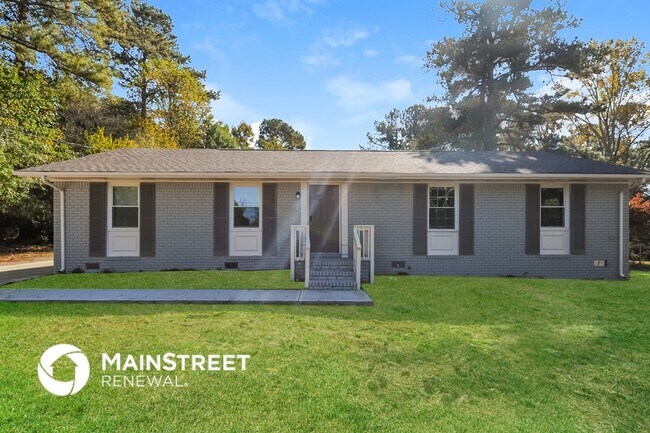 Building Photo - 2073 Powder Springs Rd SW