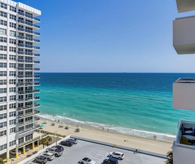 Foto del edificio - 3001 S Ocean Dr
