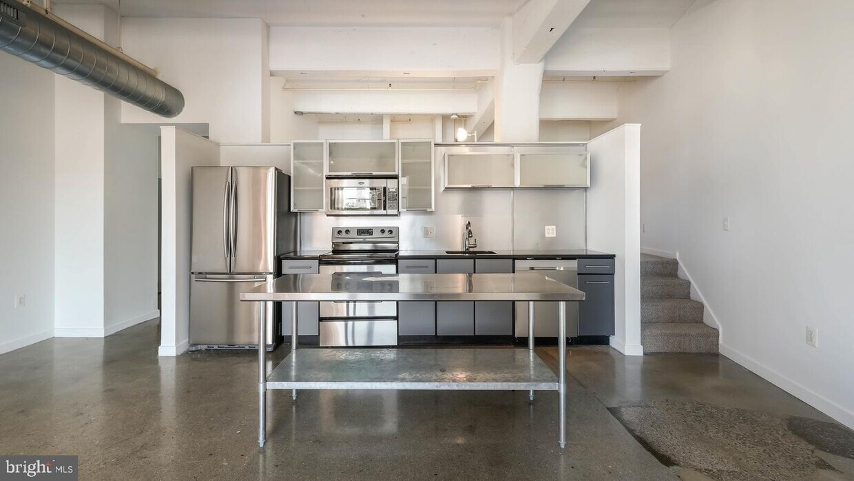 Primary Photo - 444 N 4th St